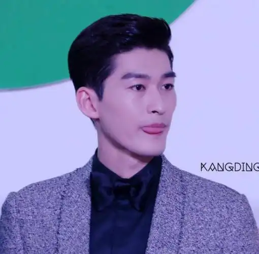 张翰表情包 张翰吐舌头表情包