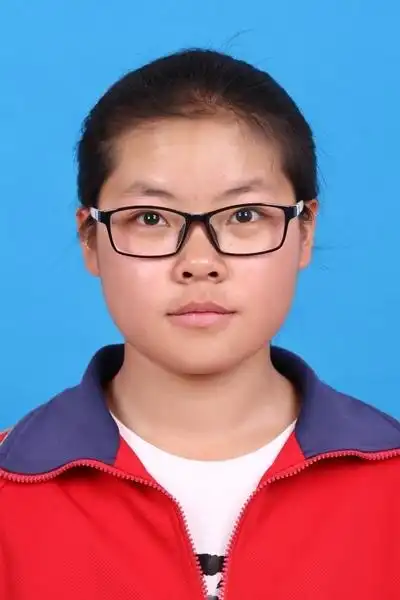 p>高晓艳,女,汉族,2001年2月出生,共青团员,内蒙古自治区托克托县第