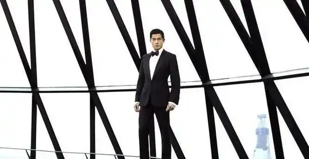 58岁郭富城颜值惊艳全网,岁月未曾留下痕迹,男神魅力不减当年!