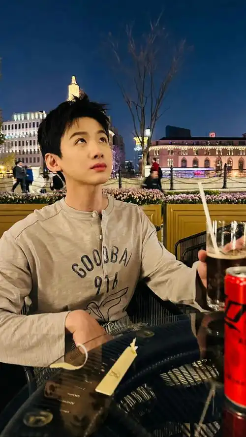 白敬亭#    找点美图洗洗眼睛