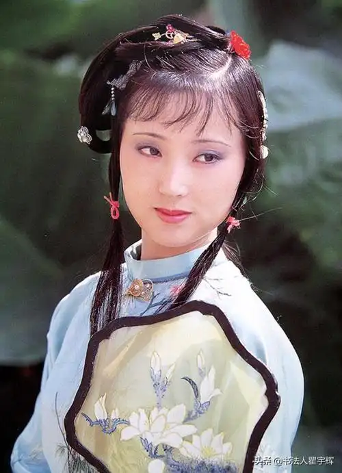 新红楼梦演员剧照图片