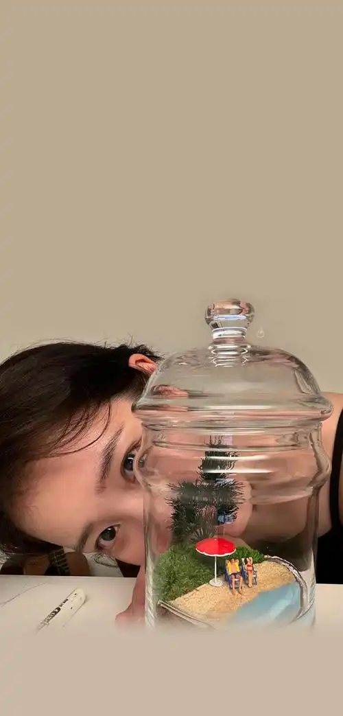 李知恩超话7015#iu李知恩人美心善#  240513 iu李知恩饭制壁纸