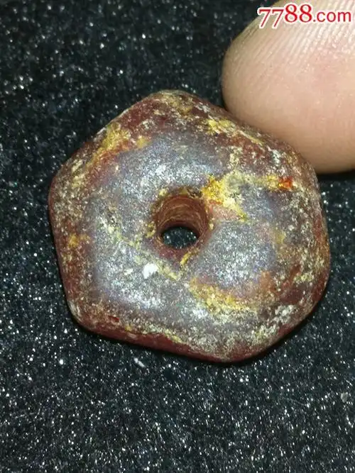 汉代丝绸之路高古老琥珀