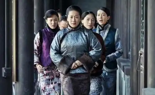 张作霖被日本人害死时,最小夫人才23岁,六位夫人结局怎样呢?