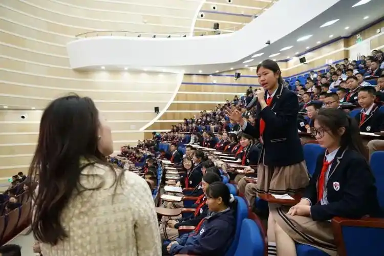 中央音乐学院来了个老师上了一堂"语文课"