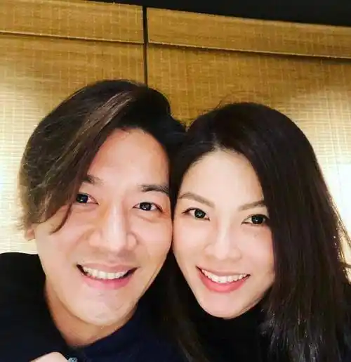 tvb"厨神"黎诺懿效仿谢霆锋,煮出新财路_郑伊健_儿子_小春