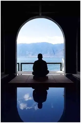 朗读:是谁在我的心头打坐