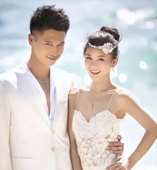 她是娱圈最干净女星出道20多年从不拍吻戏近40岁仍似少女