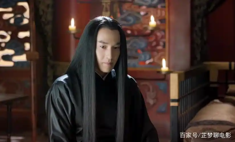 古装男星披发:陈坤妩媚,赵又廷气势逼人,而他却让小编心疼不已