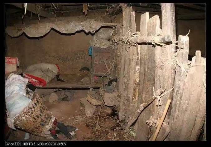 中国最贫穷的山村 穷苦生活令人掉泪