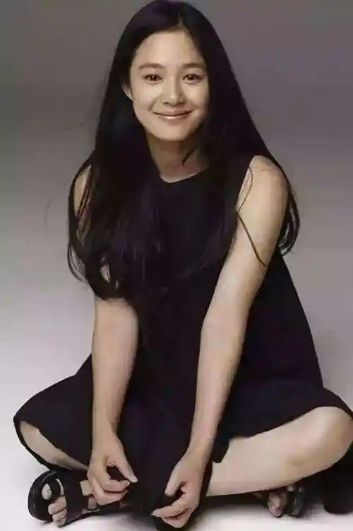 周韵图片大全_周韵个人资料简介_家庭背景-明星库