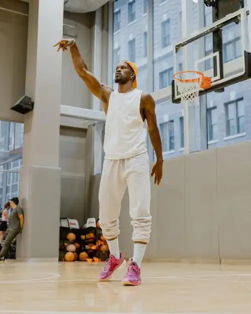 jimmybuttler吉米巴特勒nyc训练美照