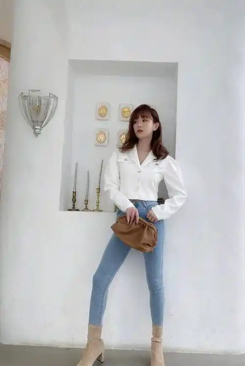 32岁张檬晒近照长相大变,粉丝直呼认不出,与出道前判若两人_照片_网友