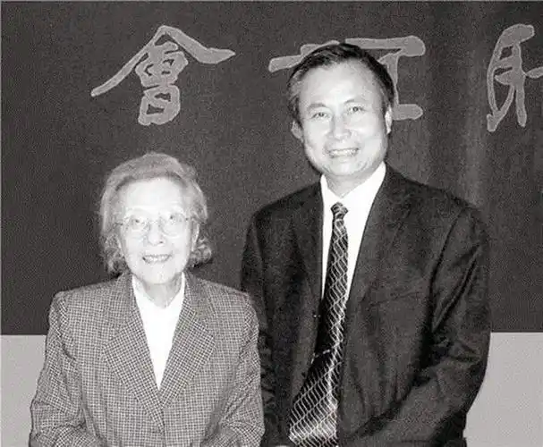 张学良与于凤至唯一的女儿陪伴母亲几十年晚年定居美国