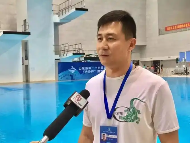 山东省游泳管理中心跳水负责人 王峰5枚金牌,7枚银牌,6枚铜牌,24届省