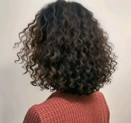 头发细软少就选全头烫,又美又洋气,十分显发量|脸型|发型|烫发|发尾