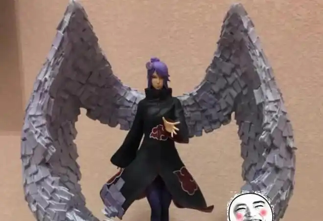 网友晒小南手办六千亿起爆符绘制的翅膀惊艳底座纸花完美还原