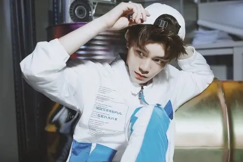 丁禹兮 cr. 不吃方便面的小康y - 堆糖,美图壁纸兴趣社区