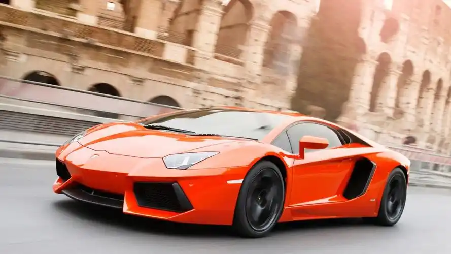 兰博基尼跑车清晰素材_速度超越领先_汽车壁纸_深港精品库