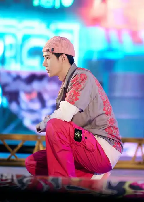 yibo-official: #王一博这就是街舞5# 为… - 堆糖,美图壁纸兴趣社区