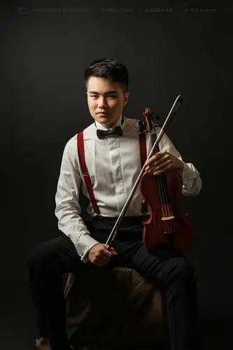 乐器演奏家写真__凤凰网