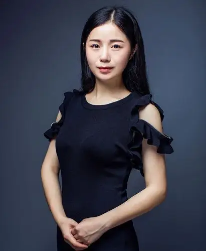 化妆造型师-王艺