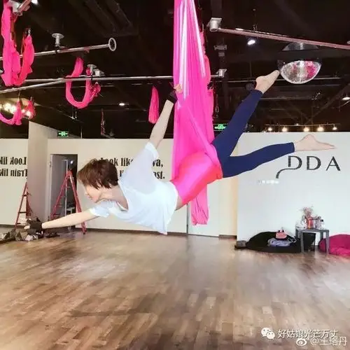 越来越美也越来越自由的王珞丹健身读书和工作是最好的整容