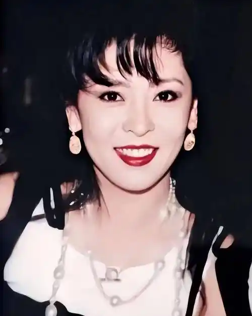 在浴室躺一晚才送医,术后腿部插满钉_经历_向华强_陈岚