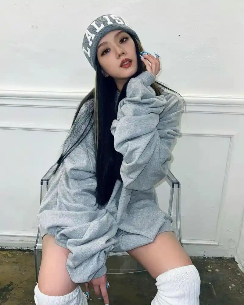 金智秀辣妹风 看到图片都有些难以置信,竟然是真的秀子!