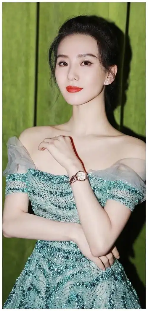 刘诗诗:内外兼修的完美女神,才华与美貌并重|娱乐圈|女演员|独特魅力