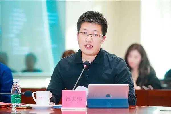 李奇介绍,自2018年以来,人民网在中央媒体中率先开设区块链内容专区