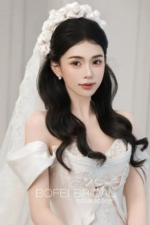 清透韩系干净公主主纱造型👸
花苞头纱配上珍珠耳环作为点缀