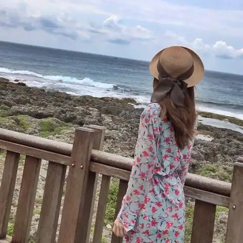 女头,背影,by72.09楼语烟00.-堆糖,美好生活研究所