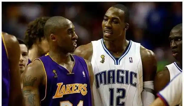 不过2009年时,防守霍华德主要靠的是大加索尔,拜纳姆每场比赛都有受到