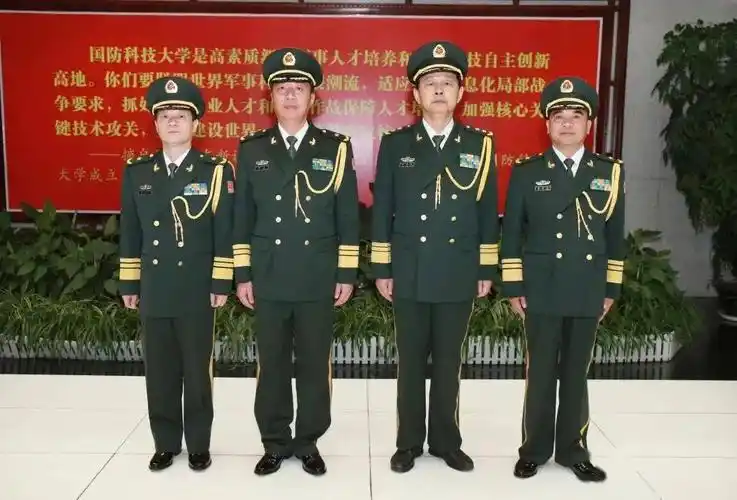 中央军委批准这两人晋升少将