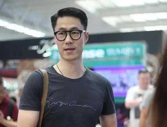 王励勤情路不顺两次失败恋情都很刻骨铭心娶普通妻子很美满