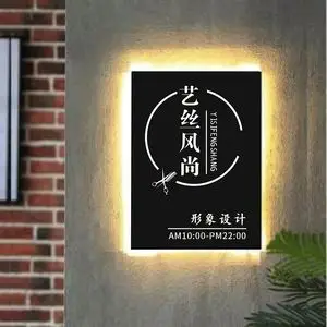 服装店广告灯箱图片