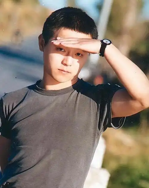 高原不后悔从王菲手中夺走窦唯如今歌手女儿成她骄傲