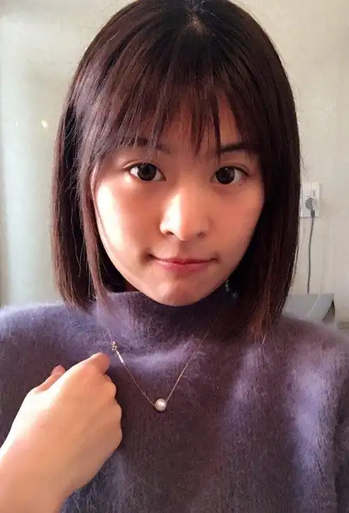 方脸额头窄适合的刘海吗女生剪时尚流行打造