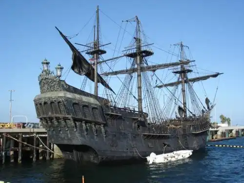 海盗船黑珍珠号简笔画