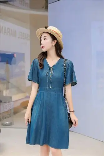 时尚品牌牛仔连衣裙夏2020新款时尚气质短袖v领收腰显瘦牛仔裙遮肉a字