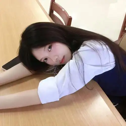 气质仙女𝙒𝙚𝘾𝙝𝙖𝙩女生头像