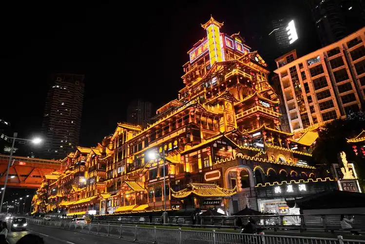 重庆旅游洪崖洞千与千寻景点夜景