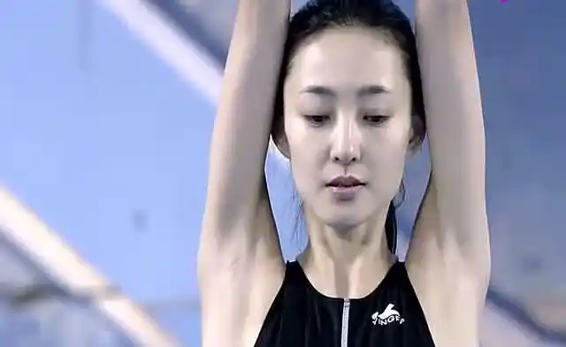 王丽坤跳水原来这么厉害