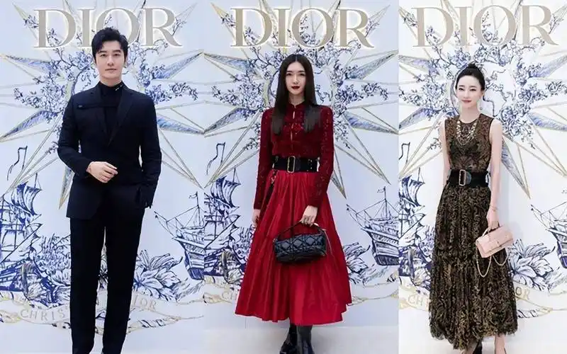 王丽坤目测80斤的江疏影选错发型显老,黄晓明成了顶梁柱_优点_西装