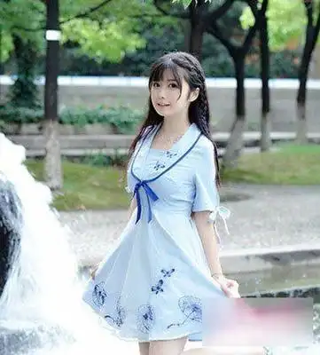 12款中学生女孩圆脸发型片!