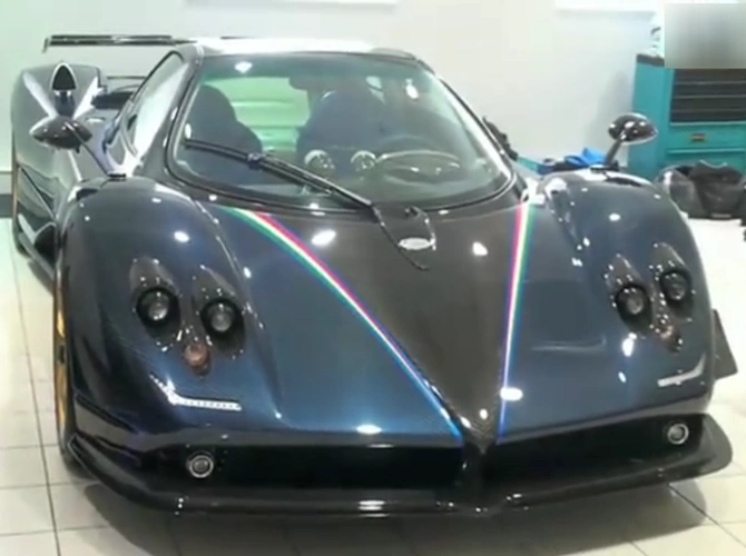 全球仅三台 价值1.2亿帕加尼zonda triclore实拍