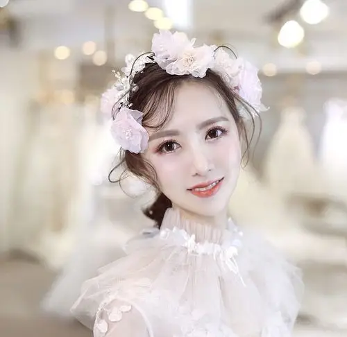 高清喷枪全程新娘跟妆 经典婚纱礼服套餐