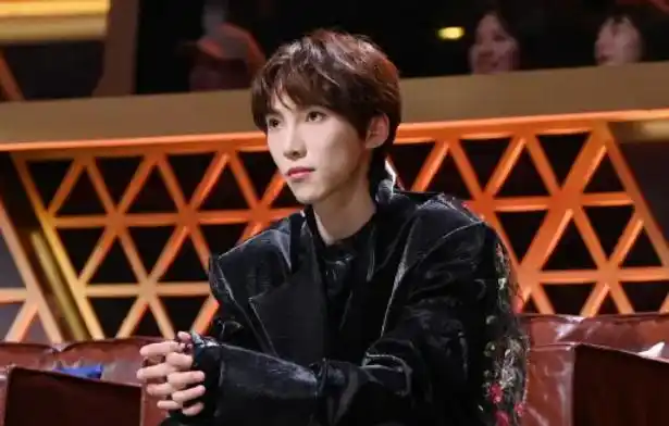 哇唧唧哇旗下艺人