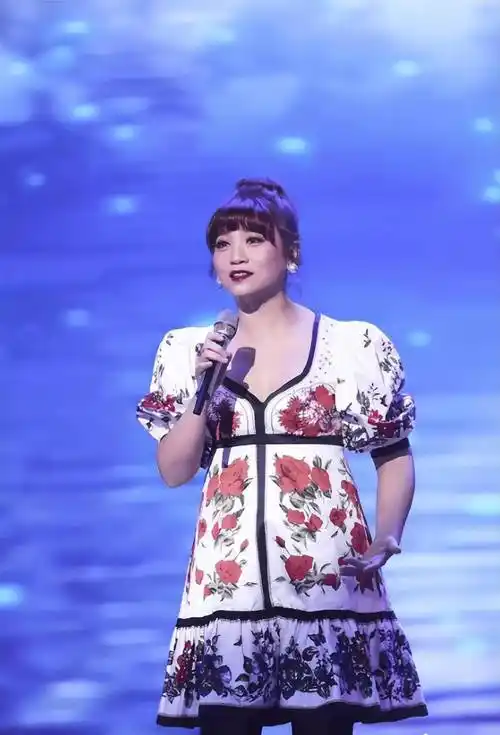 著名歌手朱桦:曾婉拒费翔求爱,陪妈妈抗击"阿尔茨海默病"_音乐_艺术